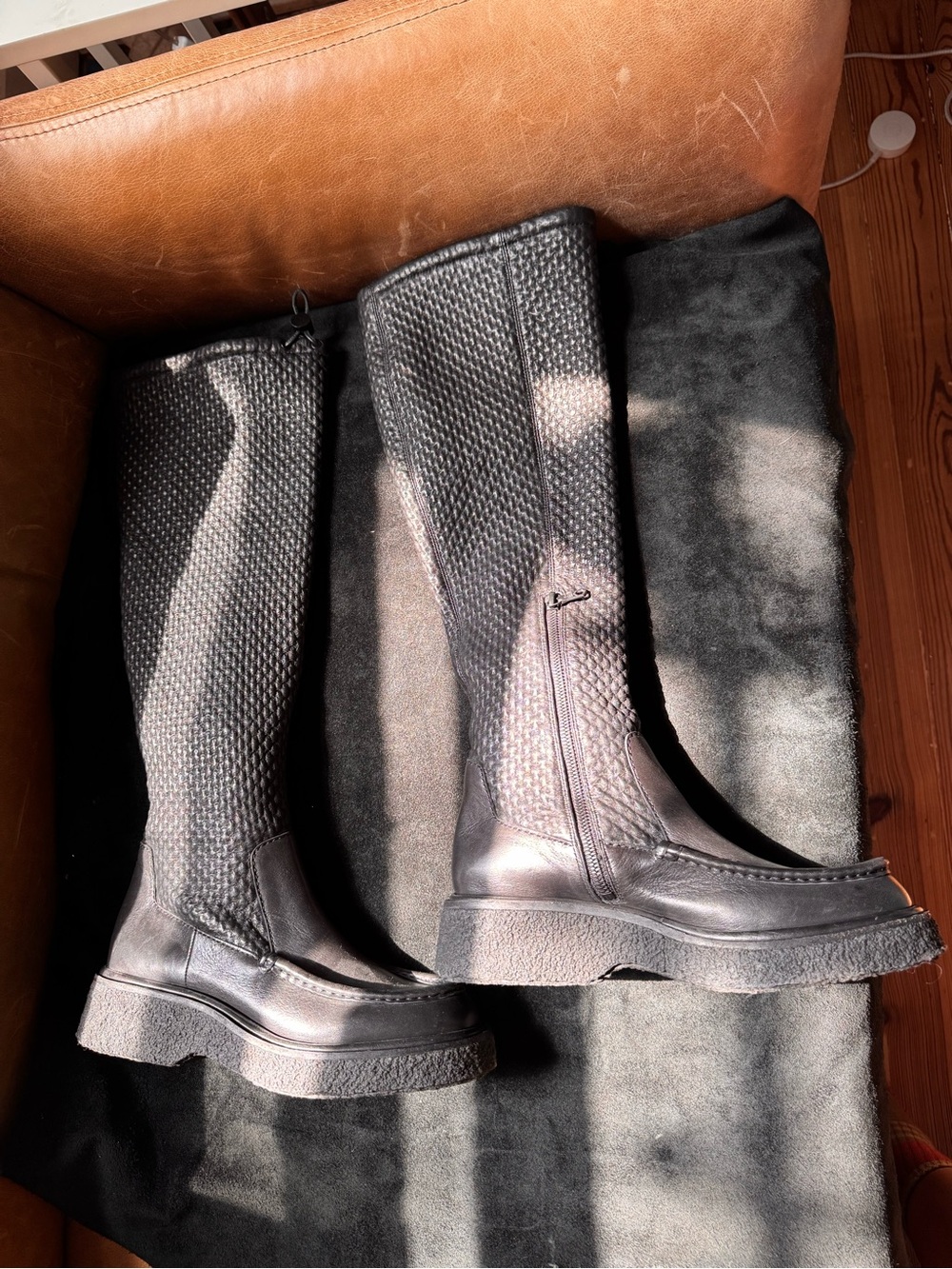 Rag & bone Black Leather Scout Boots over -the-Knee Scrunch adjustable Gum sole - Picture 4 of 17